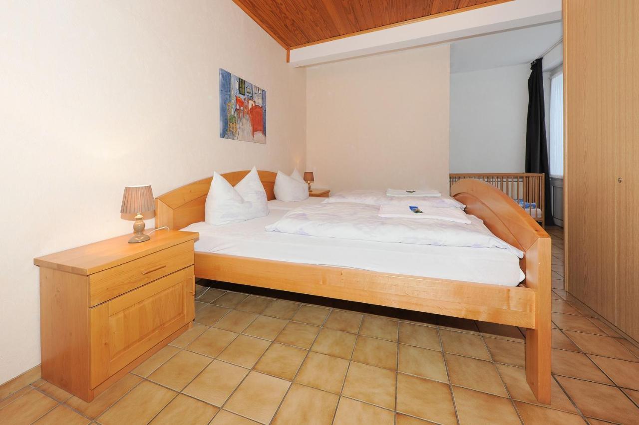Friesenmeer Ferienwohnung Eins เบนซาซิเออ ภายนอก รูปภาพ