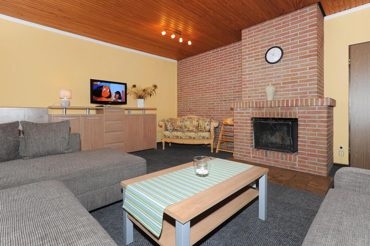Friesenmeer Ferienwohnung Eins เบนซาซิเออ ภายนอก รูปภาพ
